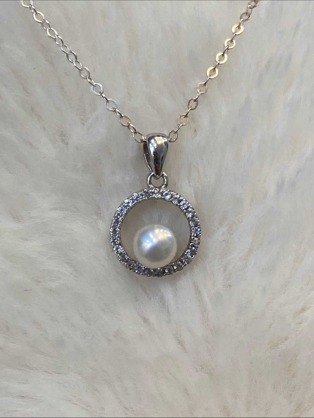 Pearl Halo Pendant